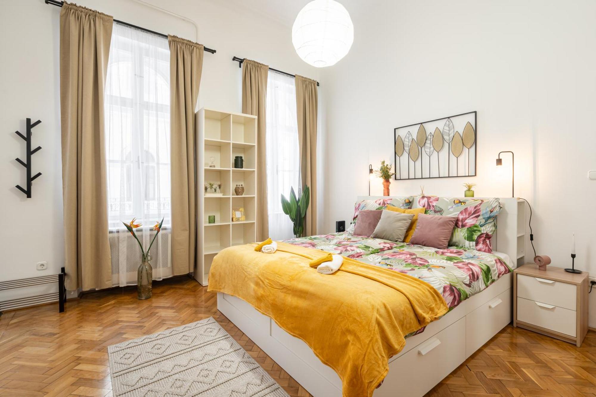 Cosmopolitan Studio - Chic Getaway In A Fancy Neighbourhood Budapest Esterno foto
