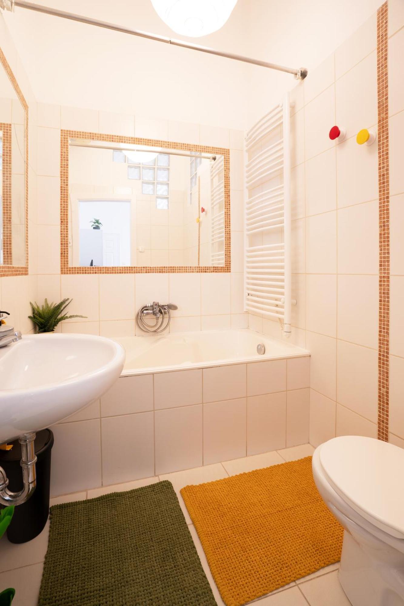 Cosmopolitan Studio - Chic Getaway In A Fancy Neighbourhood Budapest Esterno foto
